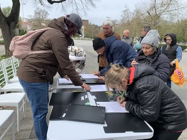  В Плевен започва подписка с искане оставката на шефа на АПИ и неговите заместници 