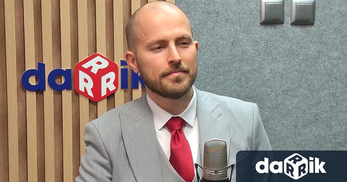 Бившият депутат от ПП ДБ Искрен Митев бешше специален гост в