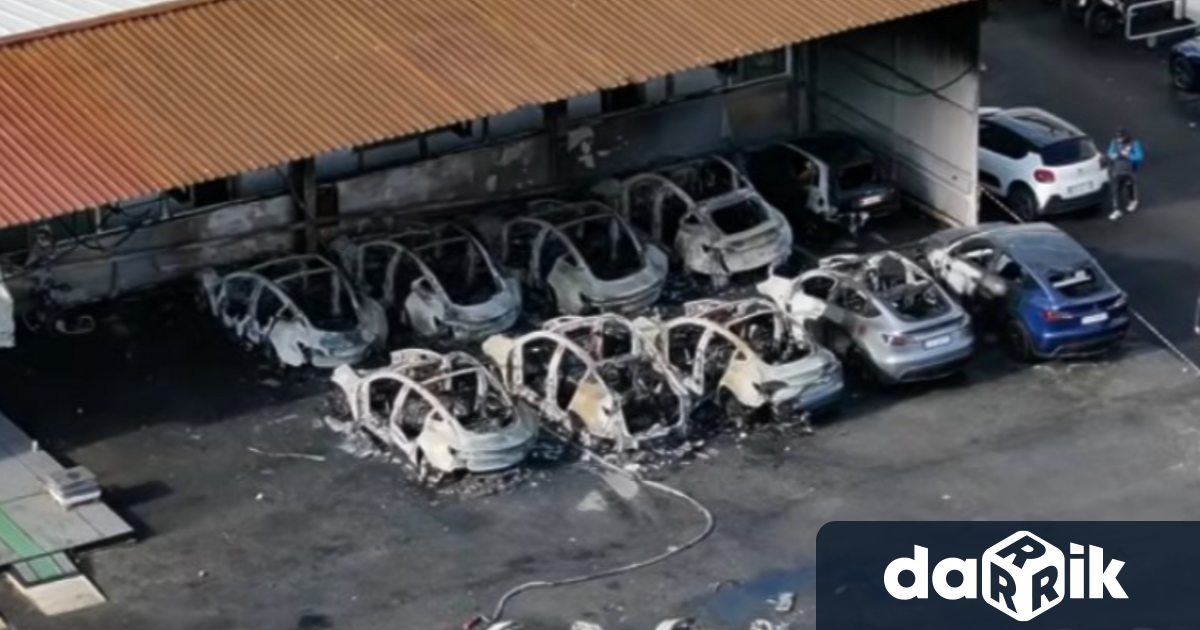 Миналата нощ в италианската столица Римизбухна пожар в шоурум на