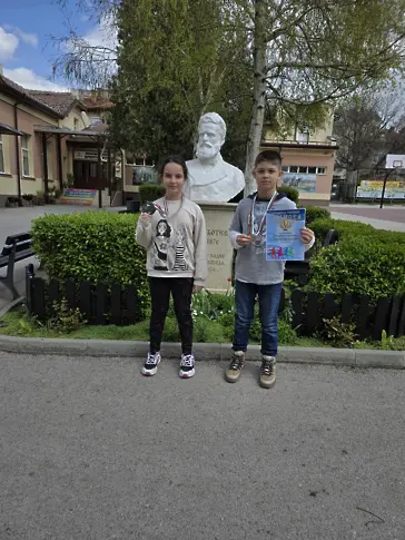  Сребро от Европейско по Шотокан карате-до и второ място в Турнир по Народни битки за ученици на НУ Христо Ботев 