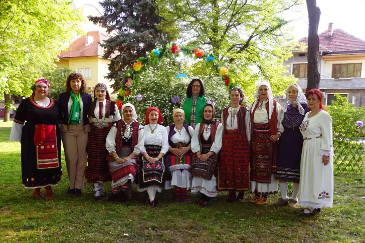 Пролетен празник на фолклорното богатство в град Левски