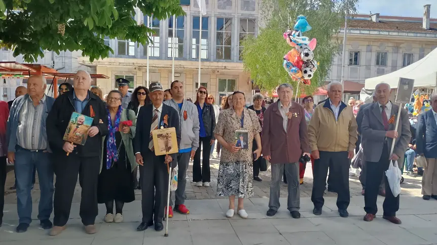 В Мездра почетоха Деня на победата и Ден на Европа - 9 май