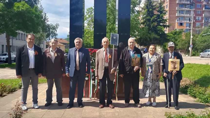 В Мездра почетоха Деня на победата и Ден на Европа - 9 май