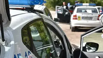 15-годишни момичета разбиха стъклопакет на къща в плевенско село