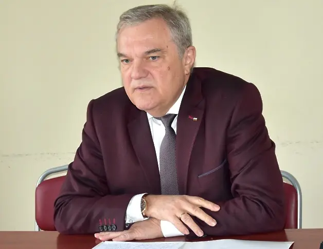 Румен Петков: Нужно е Конституционният съд да се произнесе отново по темата Референдум за въвеждане на еврото в България
