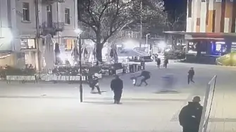 Тротинетка блъска полицай и едва не отнася дете, полицията в Плевен не знае (ВИДЕО)