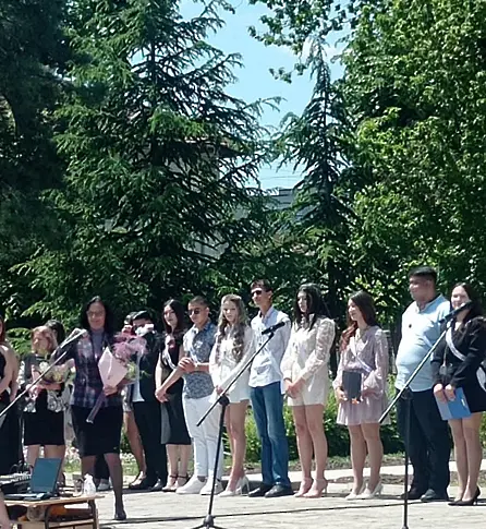  СУ „ Крум Попов ” в град Левски изпрати тържествено ВИПУСК 2025 