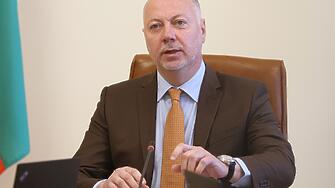 Премиерът призова президента да преразгледа искането си за референдум за еврото