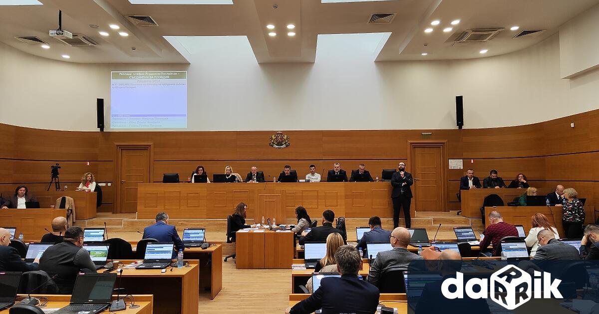 След близо 6 часа разгорещени дебати прекъсвания и повторно гласуване