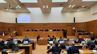 Бюджет на ръба и „приятелски огън“: Пловдив прие финансовата си рамка за 2025 г.