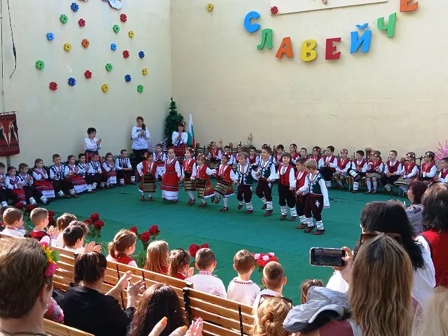 Детски фолклорен фестивал „Славеево изворче” организира видинска детска градина