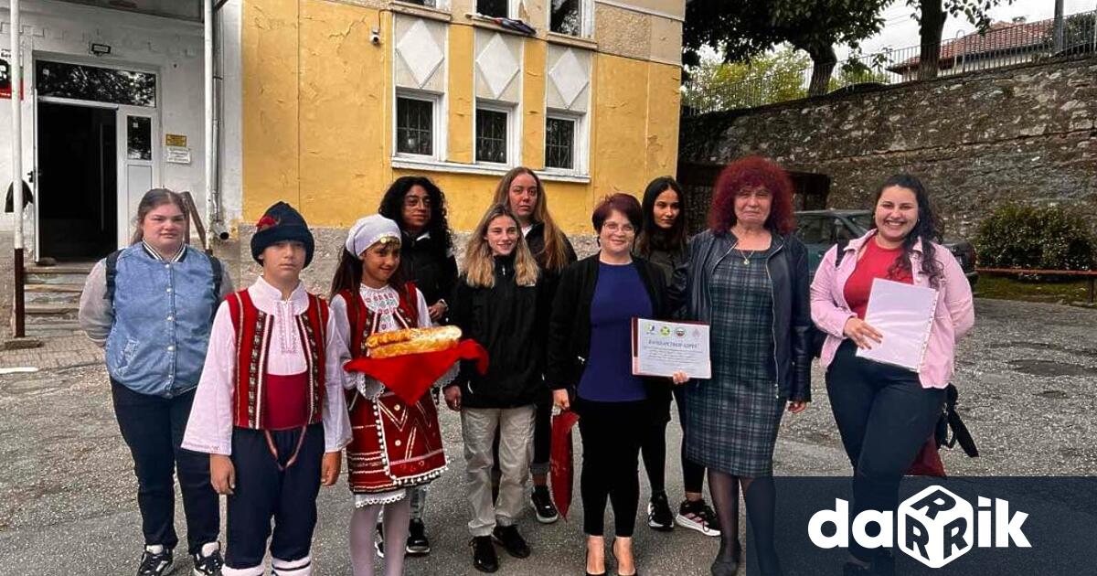 На 13 май 2025 г доц Искра Петкова д п и