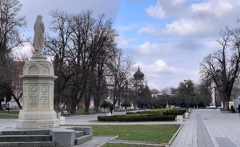 В събота облачността ще е променлива с максимални температури между 16° и 18°