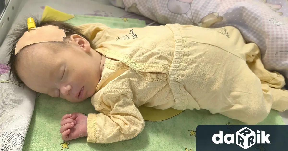 Малката Карина е дългочаканобебе родено след 3 години опити инвитро