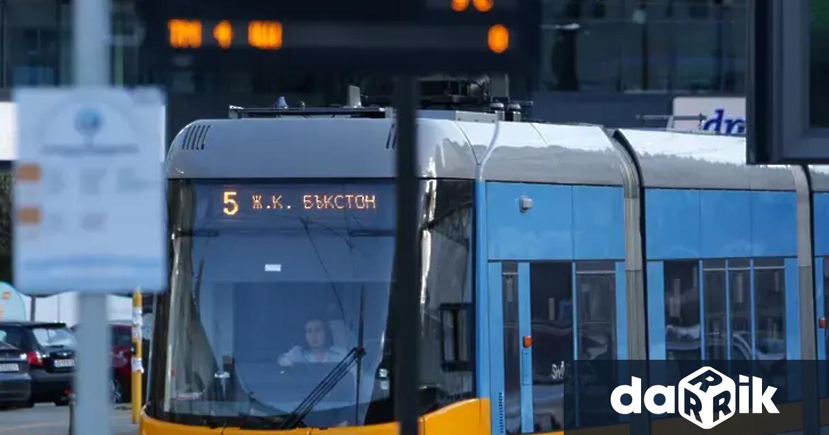 Протестът на служителите на градския транспорт ще продължи и в