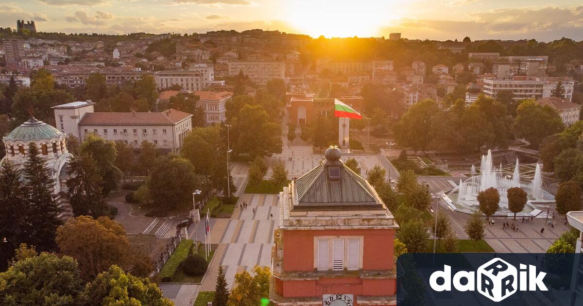 С танцов маратон и концерт на A L E K S продължават организираните от