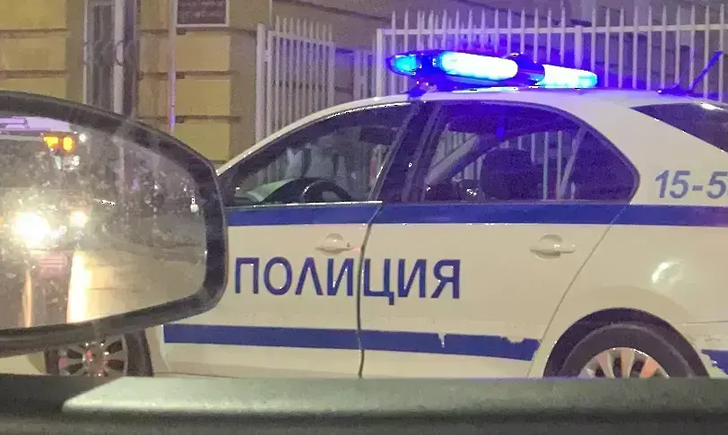 Полицията издирва извършител на брутален грабеж в Плевен