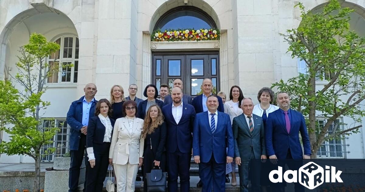 Делегации от побратимените на Плевен градовеБитоля иКавадарци РепубликаСевернаМакедония ГорниМилановац РепубликаСърбия Браила Румъния Плоцк РепубликаПолша и