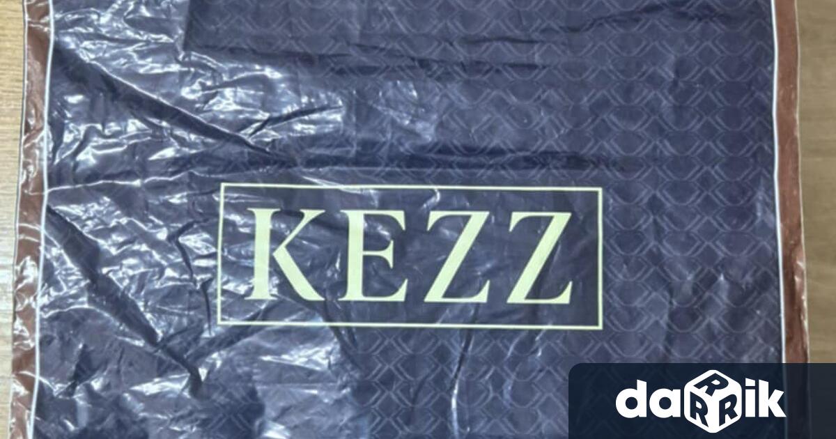 В участък Надежда е предадена торбичка съдържаща банкова карта дреха