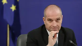 Кабинетът дава 238 млн. лв. за БДЖ