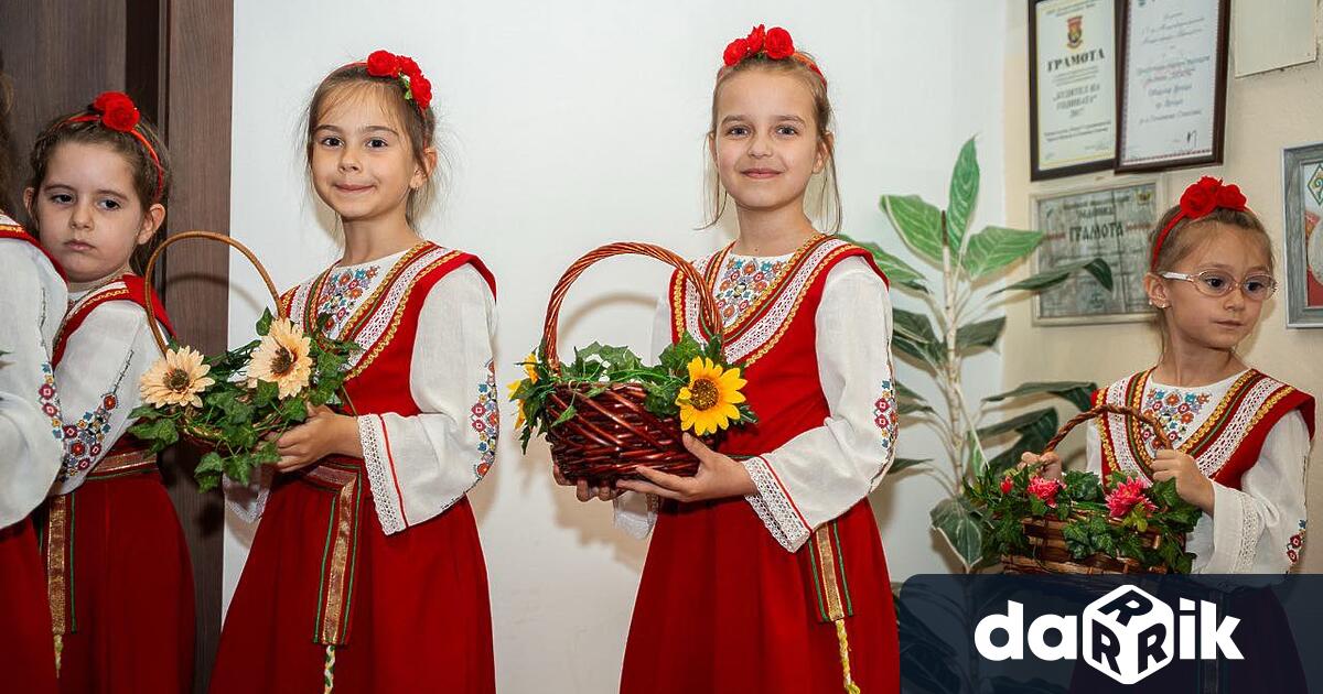 Стотици малчугани от детски градини във Враца взеха участие в