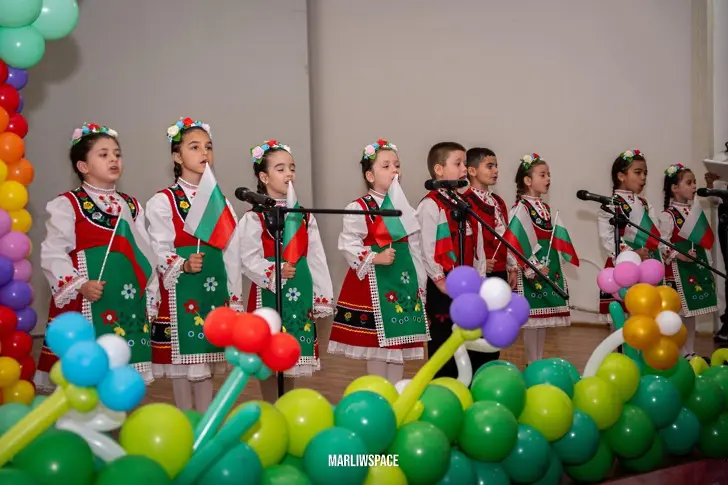Децата на Враца празнуват