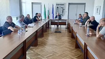 Мечките, които навлизат в населени места, бяха тема на среща в Община Севлиево