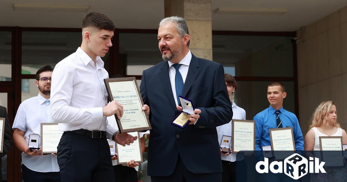 В Деня на светите братя Кирил и Методий на българската