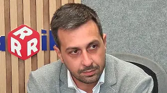  Деян Николов: Във „Възраждане“ имаме информация, че влизаме в еврозоната под условие! 