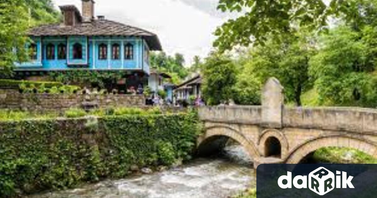 Специалисти от РЕМО Етър заявиха че работещите в музеите на