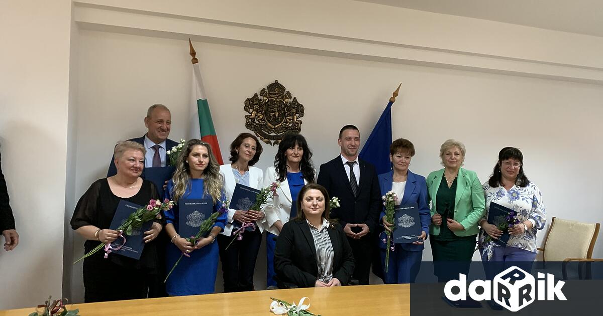 На традиционна церемония в сградата на Областна администрация Плевен