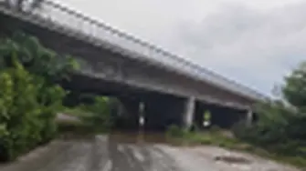 Заради разлив на река Вит временно е затворена пътна връзка край Плевен