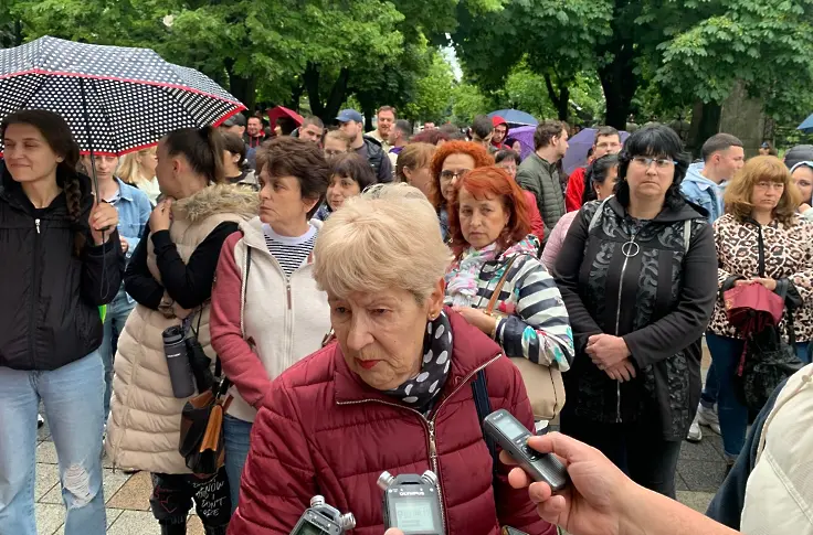  Протестът на медици в Плевен събра голям брой недоволни 