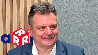  Колко силно Пеевски стиска властта за гърлото, ще проличи от „Магнитски“, заяви Александър Симидчиев 