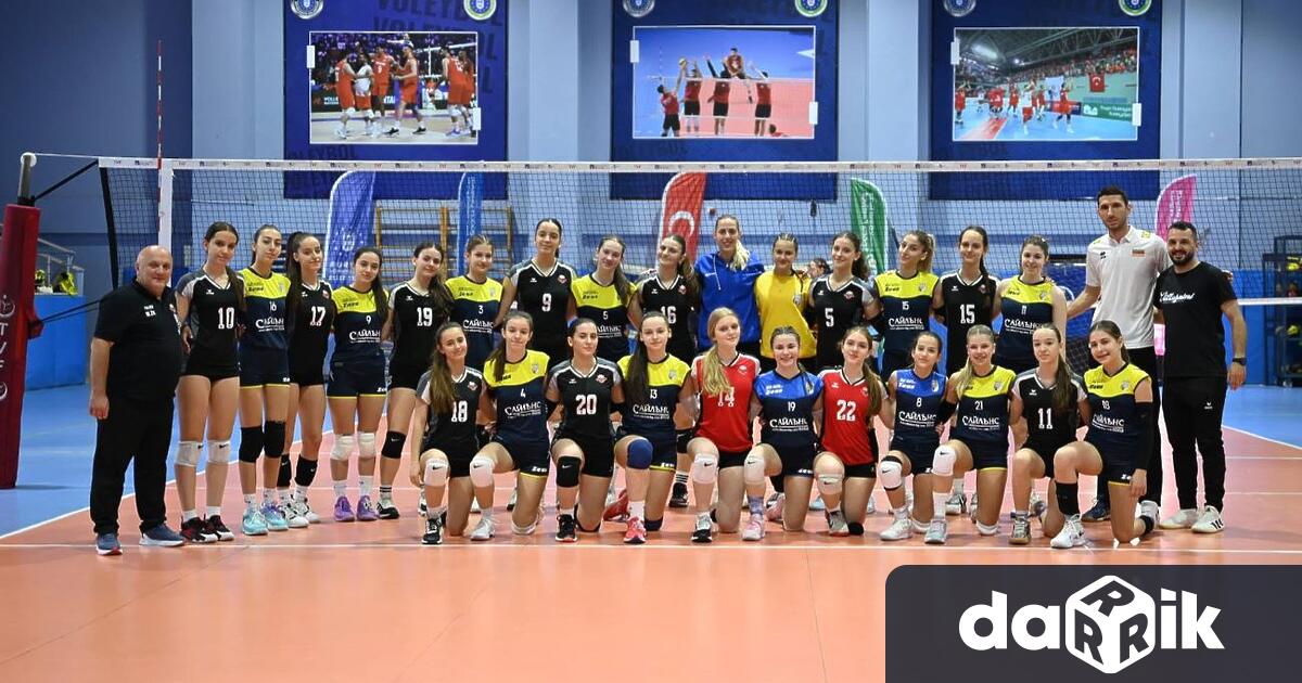 Отборът на плевенския ВК Олимпиец се включи във волейболен турнир