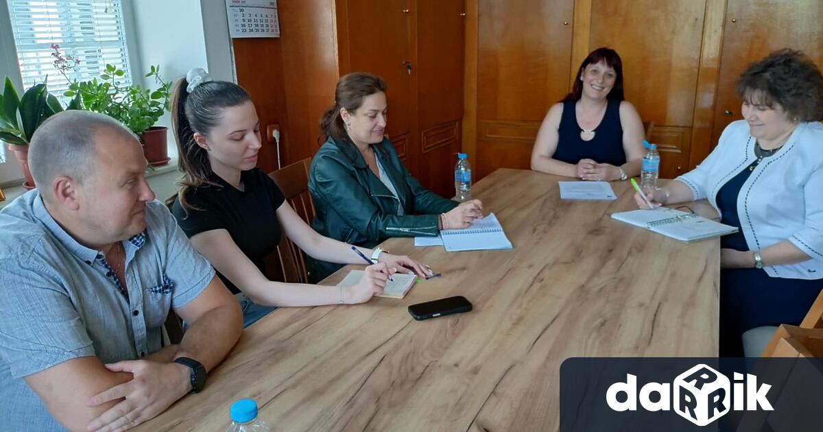 Община Плевен беше домакин наработни срещи с ръководството на Ученическо