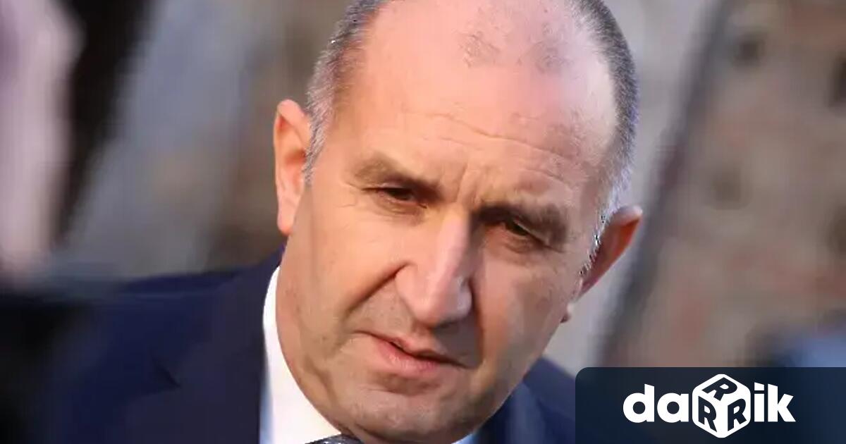 Президентът Румен Радев обсъди днес в телефонен разговор със своя