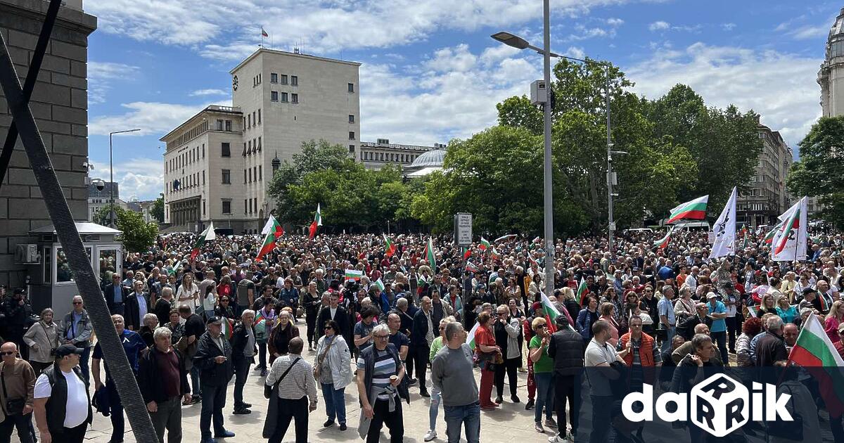 Пет дни преди очаквания доклад за готовността на България за