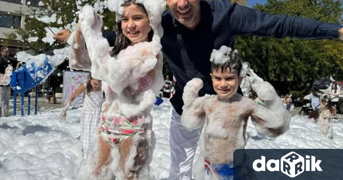 Кметът на Враца отправи специален поздрав към децата за 1