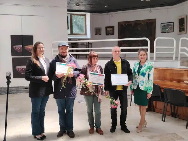 Наградиха призьорите в Националната художествената изложба „Земята на Ботев“