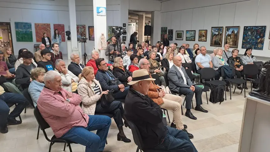 Във Врачанският музей се проведе кръгла маса за Христо Ботев