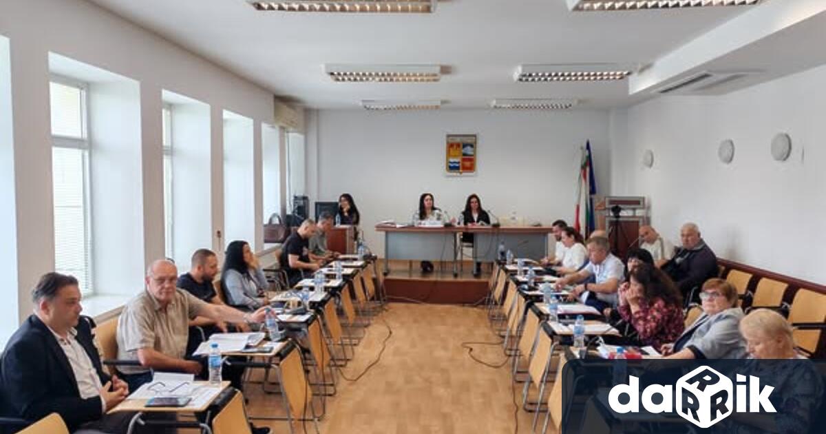 Общински съвет Мездра ОбС призова незабавно да бъде преустановено