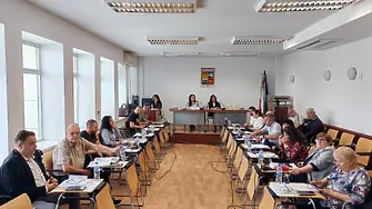 Общинският съвет призова незабавно да бъде преустановено проучването за добив на метални полезни изкопаеми на територията на община Мездра