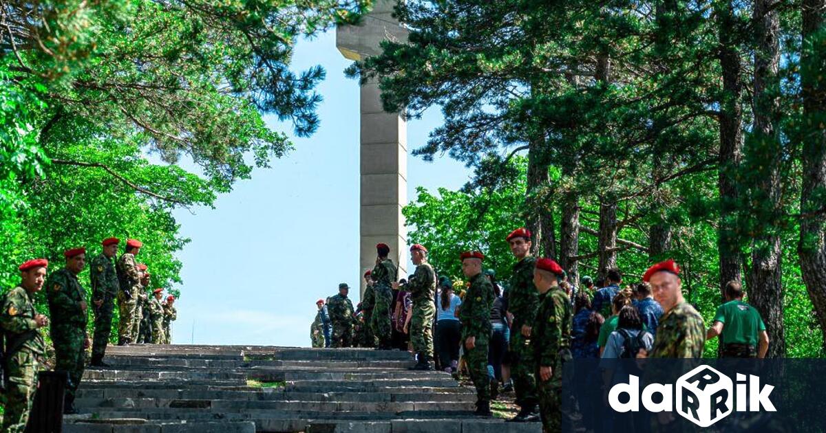 ВръхОколчица е една от българските светини които ни дават национално