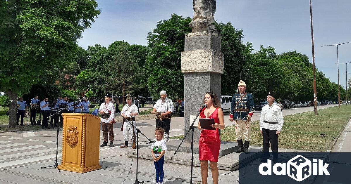 Всяка година на 2 ри юни се прекланяме пред подвига на