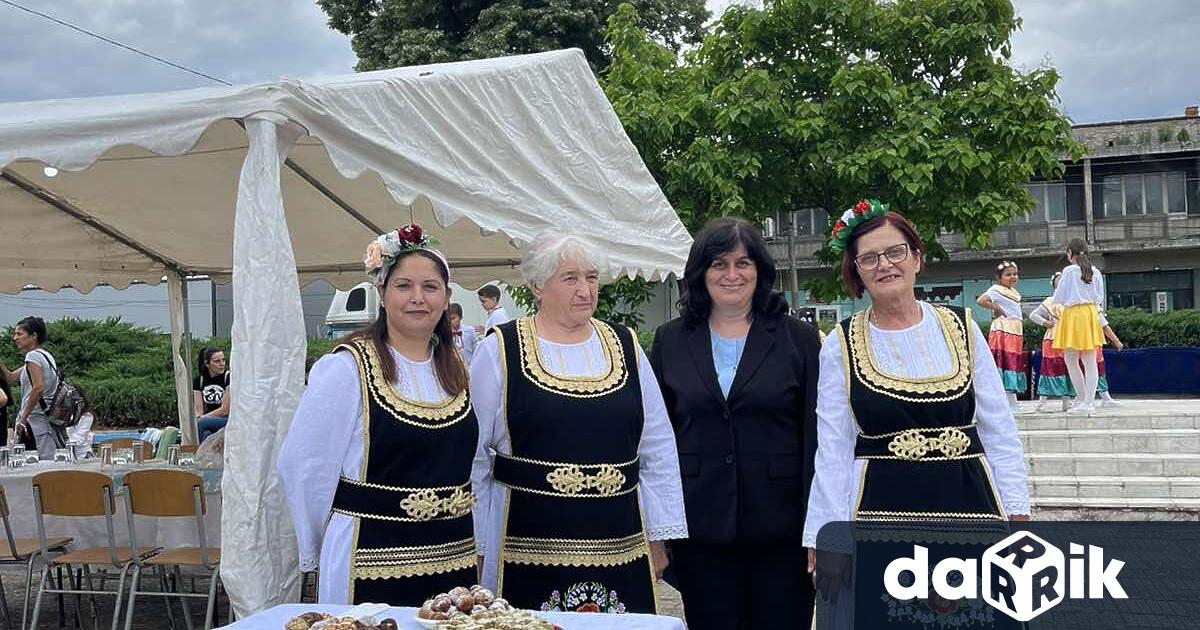 За 11 та поредна година централният площад на най голямото населено място