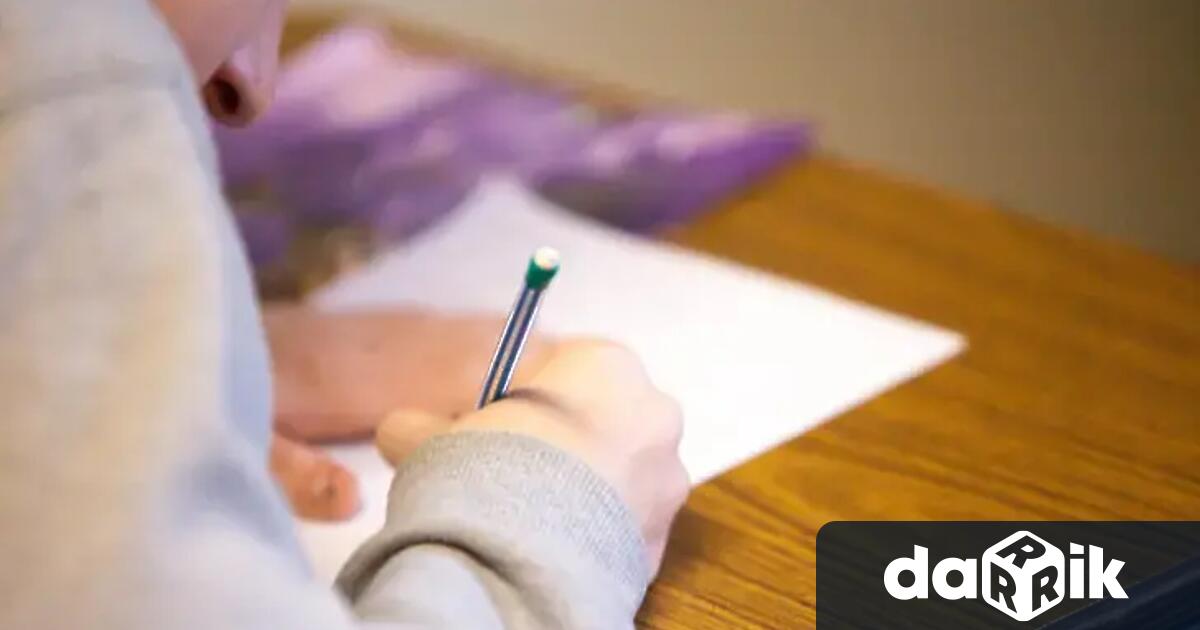 Общо 5862 четвъртокласници от област Пловдив ще се явят днес