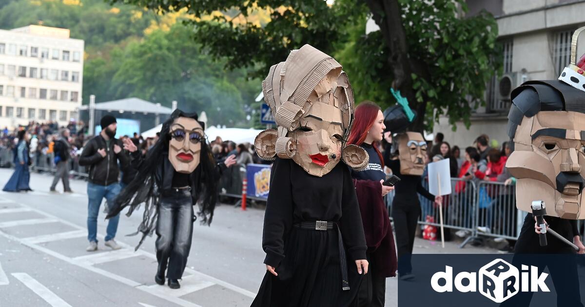 Габрово отново доказа че хуморът няма граници Карнавалният конкурс Да разлаем