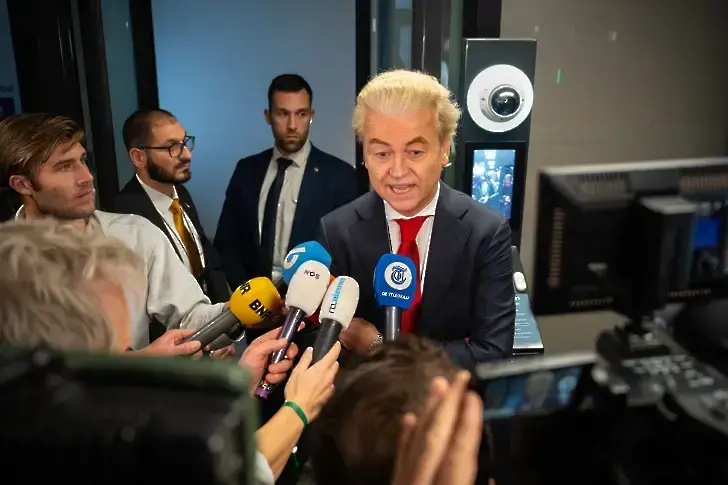Крайнодесните на Вилдерс напускат коалицията в Нидерландия