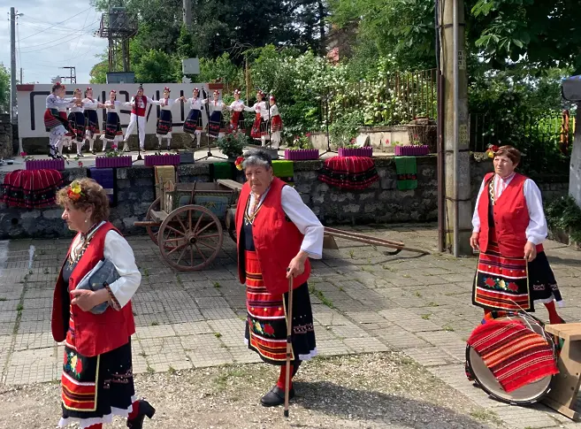  С пъстра стратегия село Гривица означи своя празник 